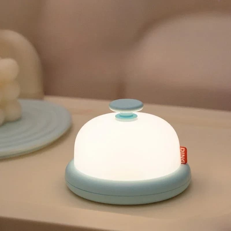 LED namizna svetilka oblike zvona s časovnikom, toplo bela