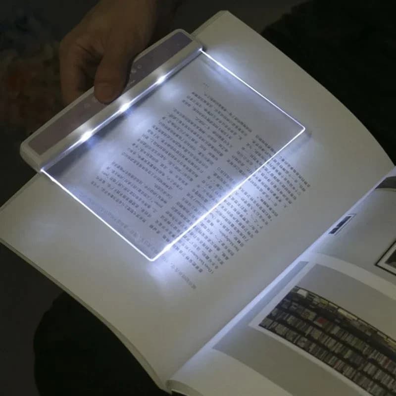 Prenosljiva LED lučka za knjige na baterije z zaščito oči